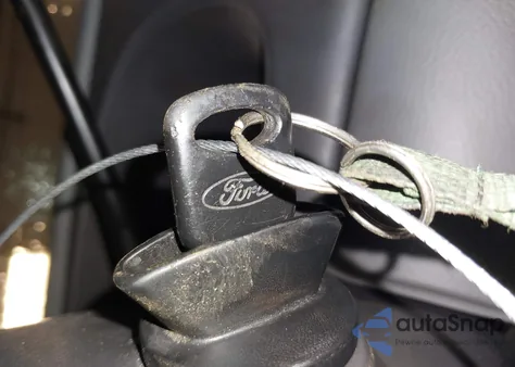 2003 Ford E-150 Chateau/Xl/Xlt from USA, damaged, VIN 1FMRE11L23HB24005